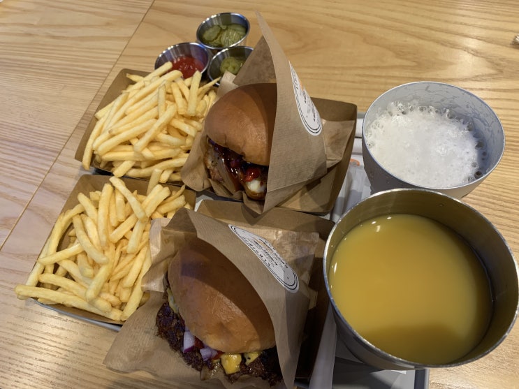 울산 수제버거 맛집 맛있는 햄버거 버거스올마이티 혁신도시점