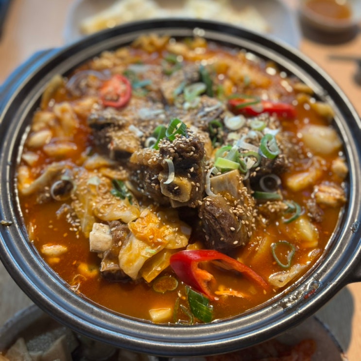 거제고현맛집 '거제집' 퓨전 한식 소갈비찜 전문점 거제고현맛집 '거제집' 퓨전 한식 소갈비찜 전문점