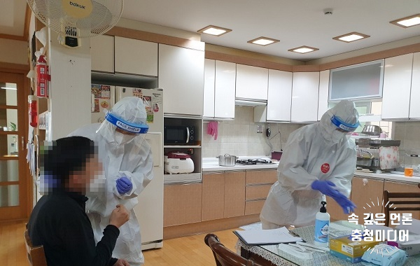 충북 어제 1068명 확진 … 56일 만에 1000명대 '확산'