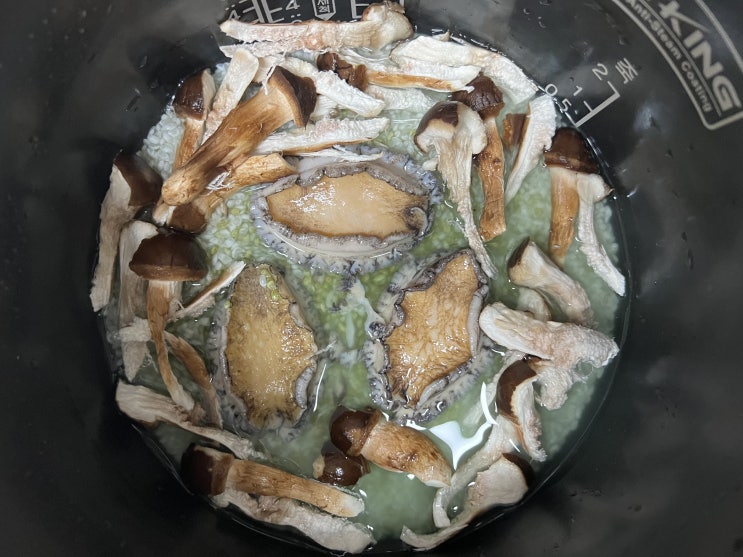  참송이버섯 전복밥