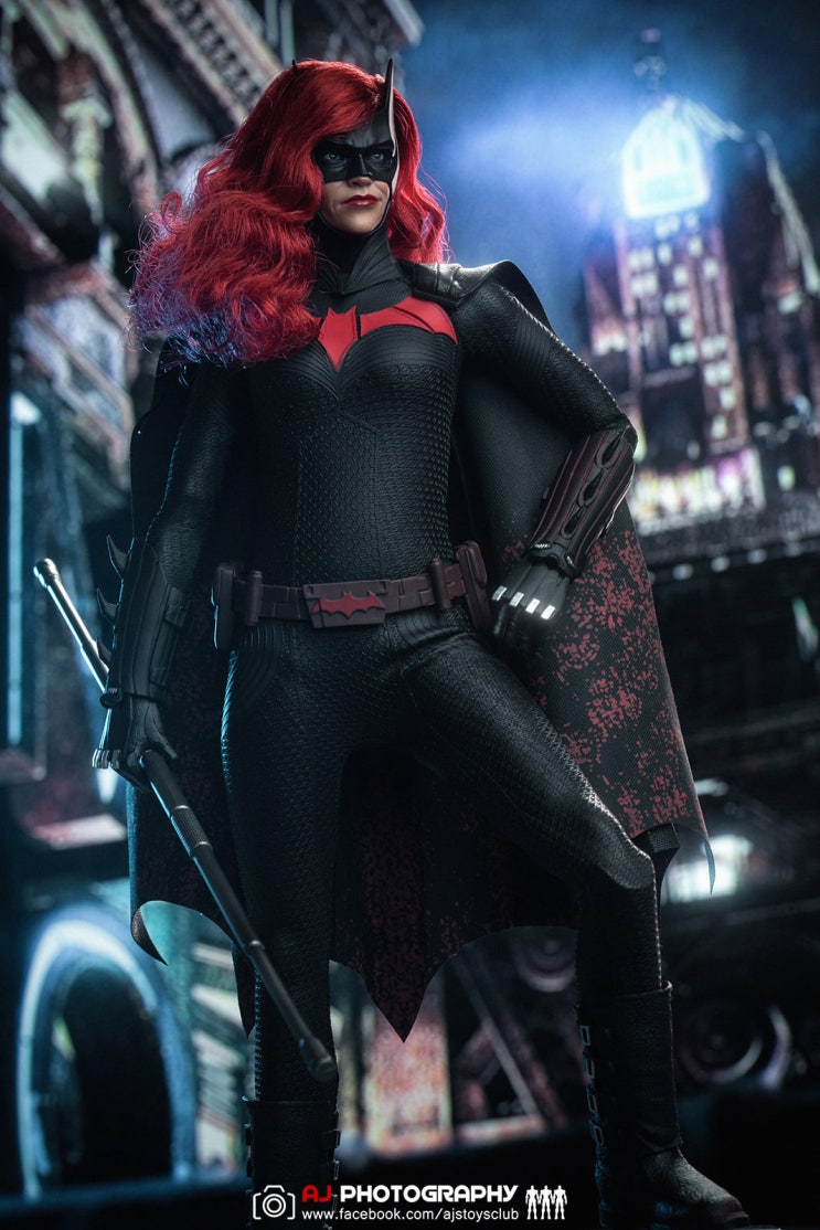  『SOOSOO TOYS』1/6 Batwoman - Bat Lady 배트우먼 실제품 [해외 리뷰]