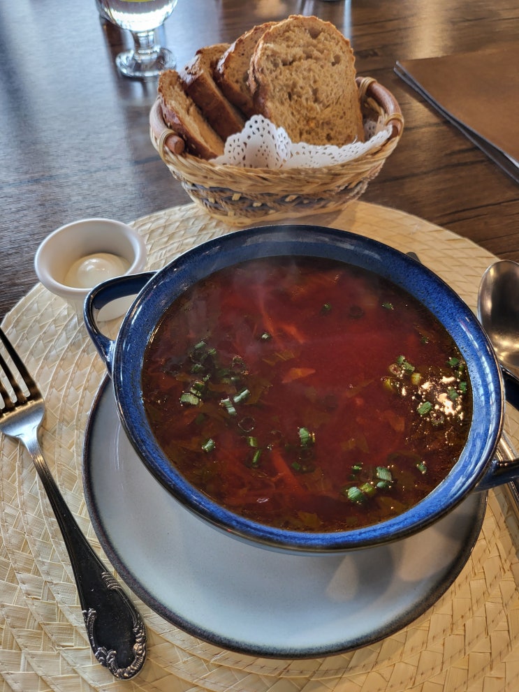 이태원 맛집, 이태원 러시아 식당, 트로이카, 용산 러시아, 러시아 음식, 이색 데이트