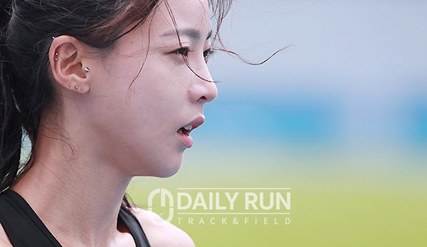 '육상 아이돌' 진천군청 김민지, 월등한 기량 뽐내며 생애 최고의 전성기 맞은 듯 "미모와 실력"