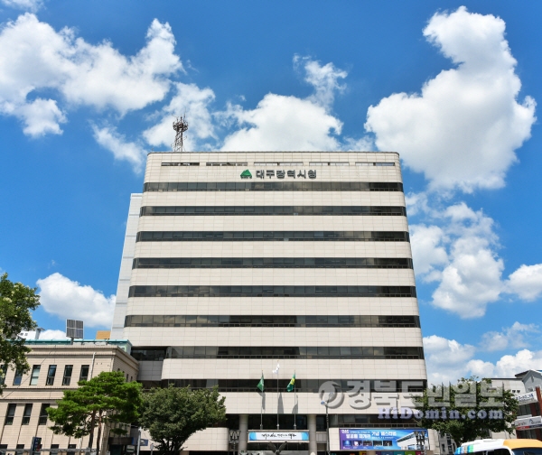 '말벗’ AI상담원, 고독사 막는다 '말벗’ AI상담원, 고독사 막는다
