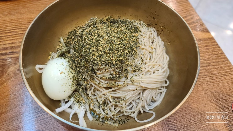 선바위 메밀장터. 들기름 막국수. 명태회 막국수. 선바위 메밀장터. 들기름 막국수. 명태회 막국수.