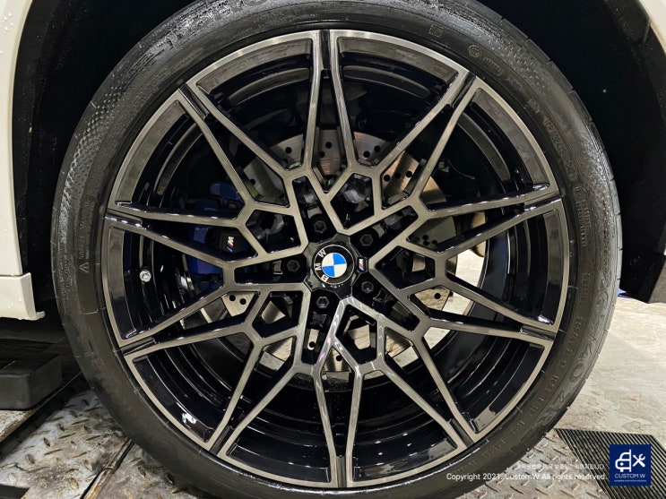 BMW X4M 컴페티션 826M 다이아몬드 컷팅 휠복원