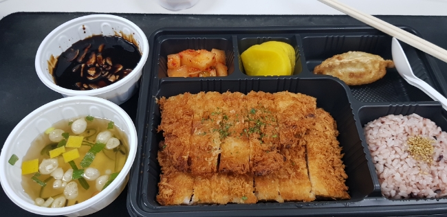 안양 이백장돈가스 블랙 갈릭 왕돈까스 안양아이에스비즈타워 배달 맛집