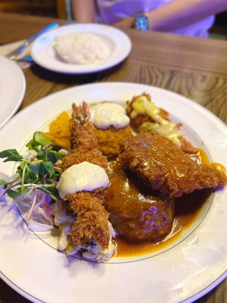  수원 경양식 돈까스 맛집 ) 로마경양식 _ 주차 , 예약 꿀팁 _ 후기