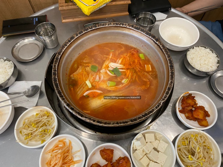 [매산동] 수원역 김치찌개 맛집 명동찌개마을 수원점