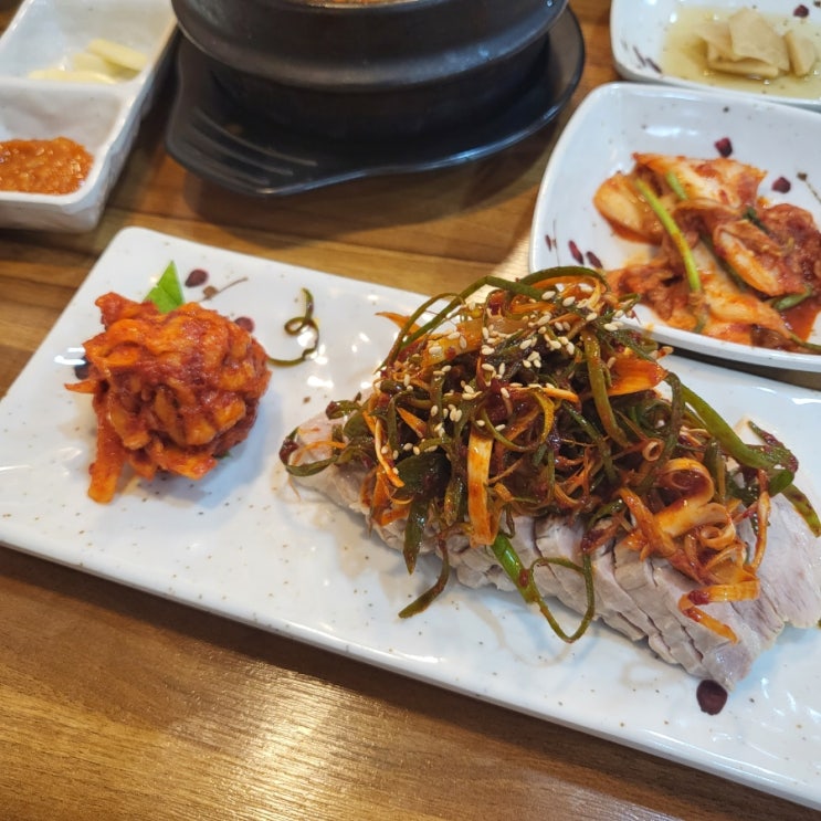  [홍대 밥집] 정갈한 9천원짜리 보쌈정식 : 베가보쌈 홍대