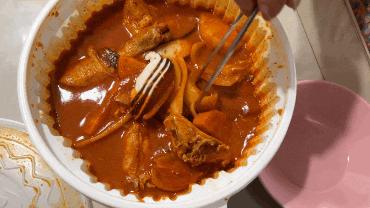  야식 메뉴로 딱 좋은 매콤 달달한 닭볶음탕 맛집 “미사국물닭발1982”