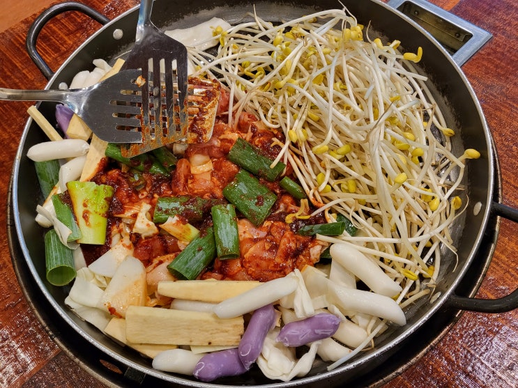  오목교역 닭갈비 41타워에서 손꼽히는 일도씨닭갈비 목동점
