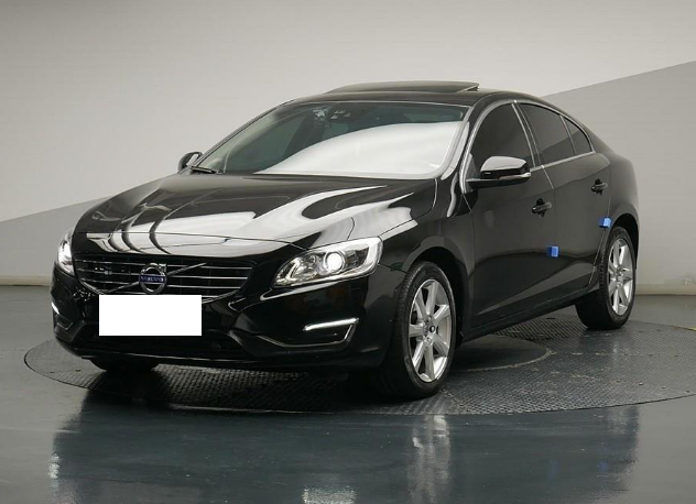  볼보 S60 중고 안전함의 대명사