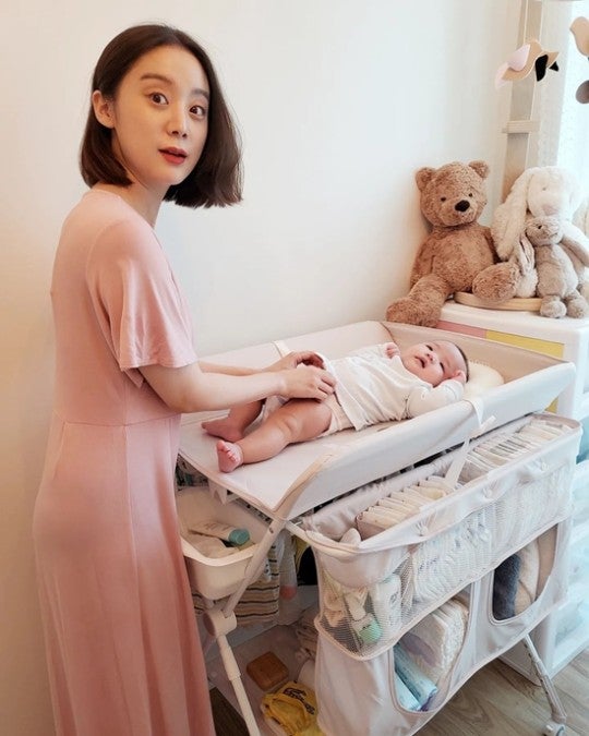 '신민철♥' 우혜림, 벌써 재롱부리는 子…엄마랑 애착 형성