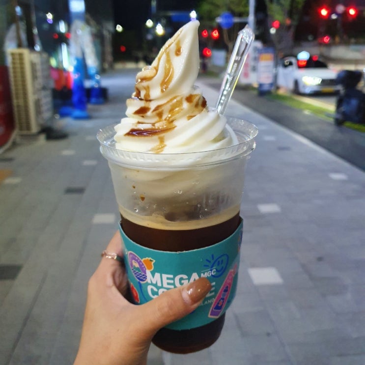 [사랑스런 리뷰] 메가커피 커피&아이스크림, 메가아메가또 후기