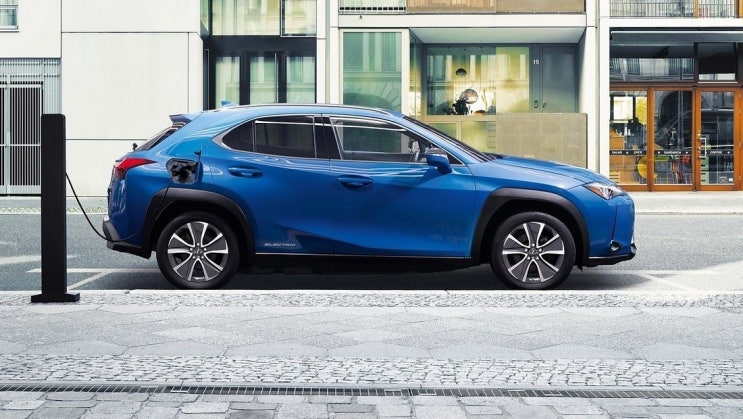  도심형 전기 SUV 렉서스의 첫번째 전기차 UX300e 공개