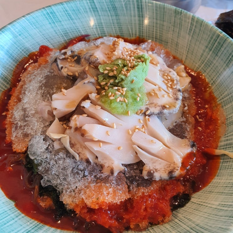  완도 전복요리 '상화식당'/넓은 오션뷰 매장, 친절/전복정식 전복물회 점심밥메뉴 등 다양/건어물 매장도 좋다