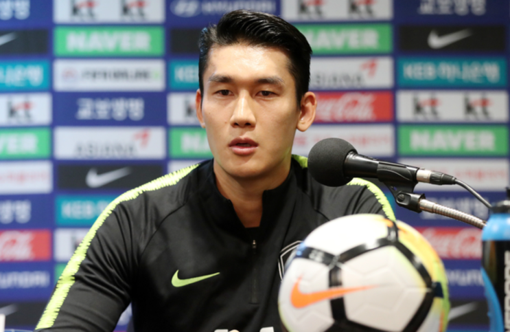 '국대 <b>수비수</b>' 이 용,전북에서 수원FC로 '이적' - 이승우와 한 팀.