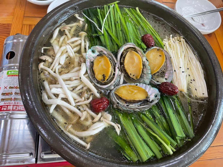 초복·중복·말복에 온 가족 든든한 보양식 맛집'장수촌 백년미소'