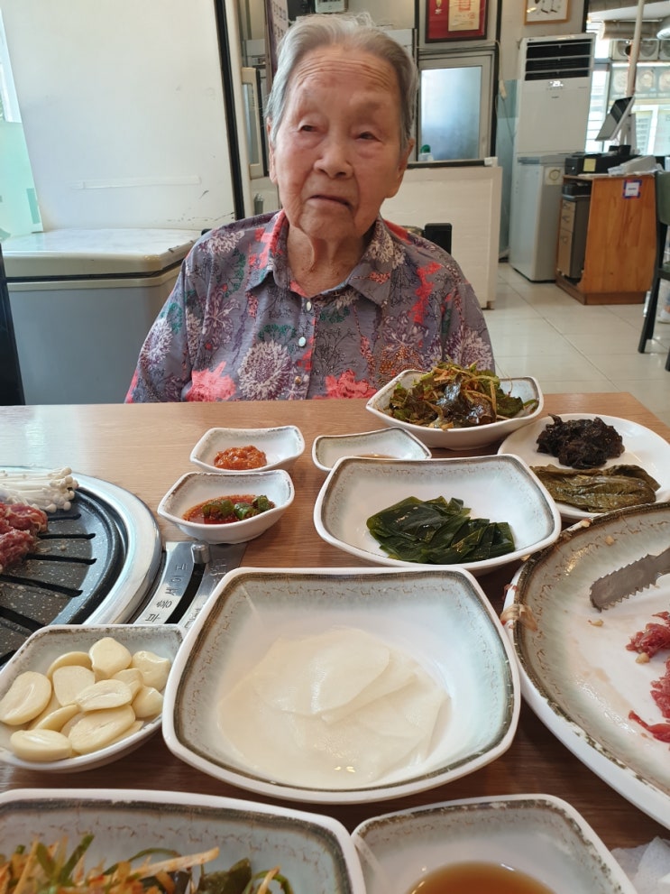 이쁜 울 어머니