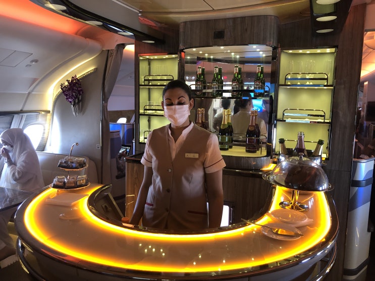  최고급 클래스의 위엄을 보여주는 에미레이트 항공 A380 비즈니스 클래스