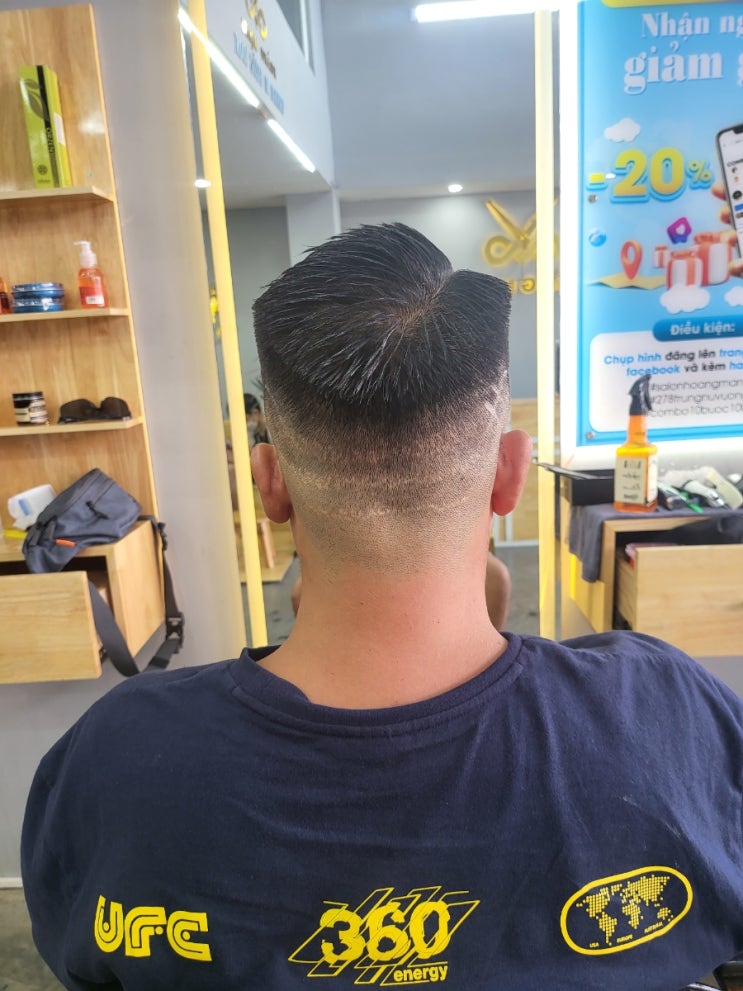  다낭 여행 호텔 아침식사 빨래 세탁 Salon Hoàng Mạnh 이발소 이발관 방문 점심 Pho29 쌀국수 짜조 Rooster Coffee