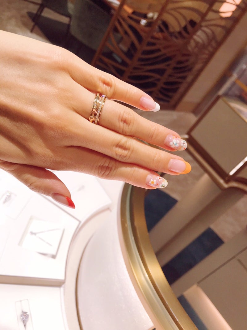 커플링 웨딩밴드 피아제 포제션링ft18k핑크골드 스몰모델 8개 시그니처 세팅 브릴리언트컷 다이아몬드 가격정보 현대백화점판교 : 네이버  블로그, image size:800x1067