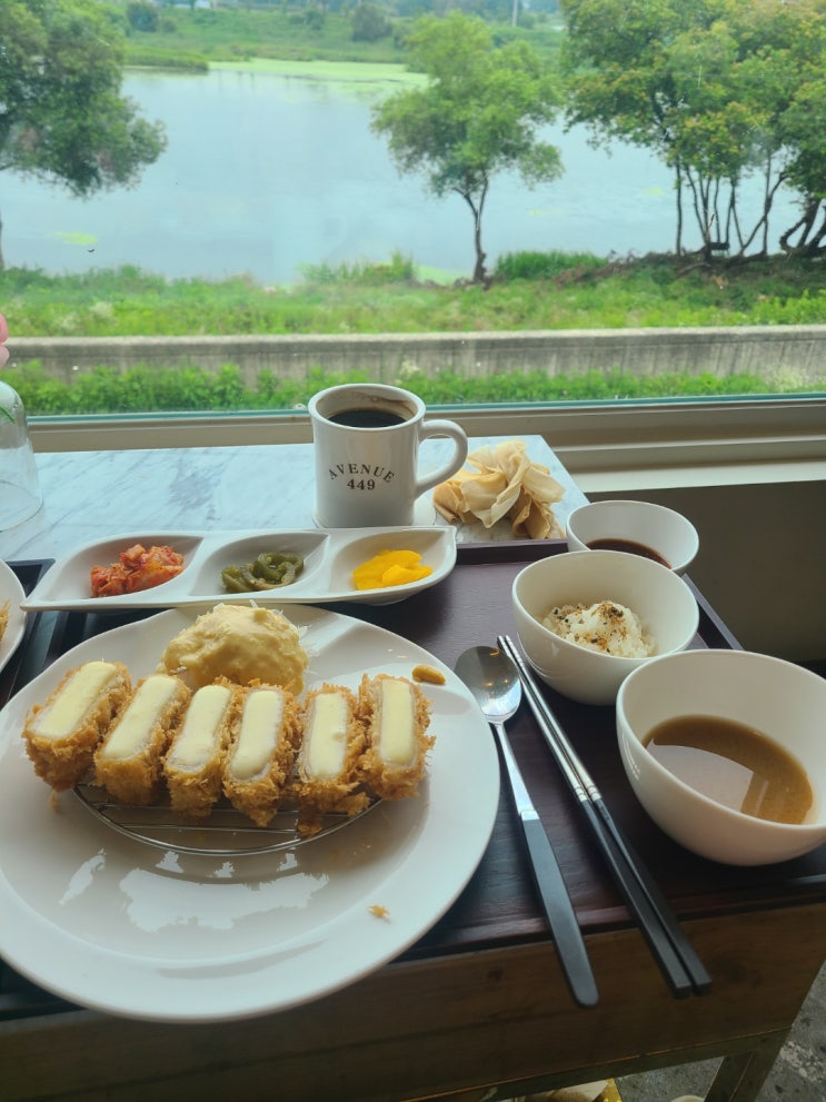  나주 남평 맛집 드들강 뷰에 치즈돈까스가 맛있는 에비뉴449