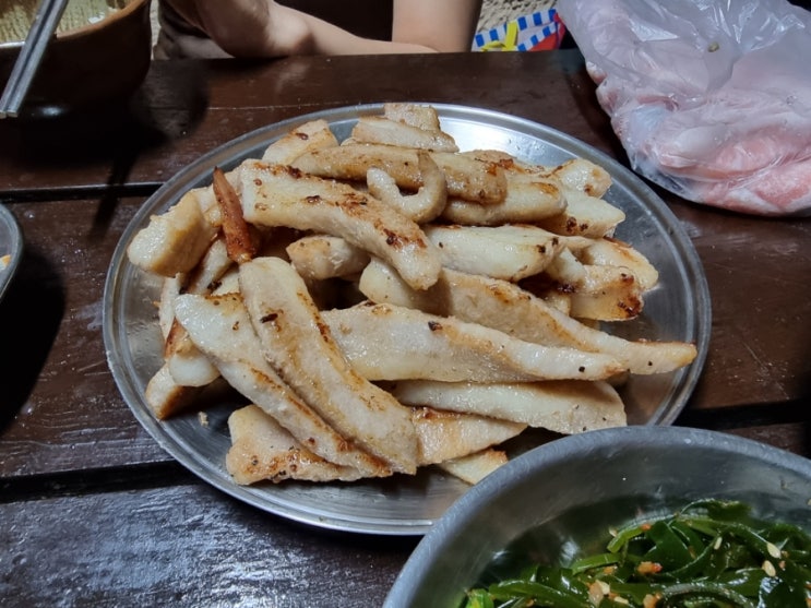  주간 일기) 가족들과 수영장이 있는 캠핑장에 갔다.