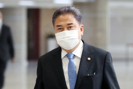 55개월만의 訪日…회담 직후 '<b>독도</b>는 <b>일본</b>땅' 日<b>방위백서</b> 나올듯