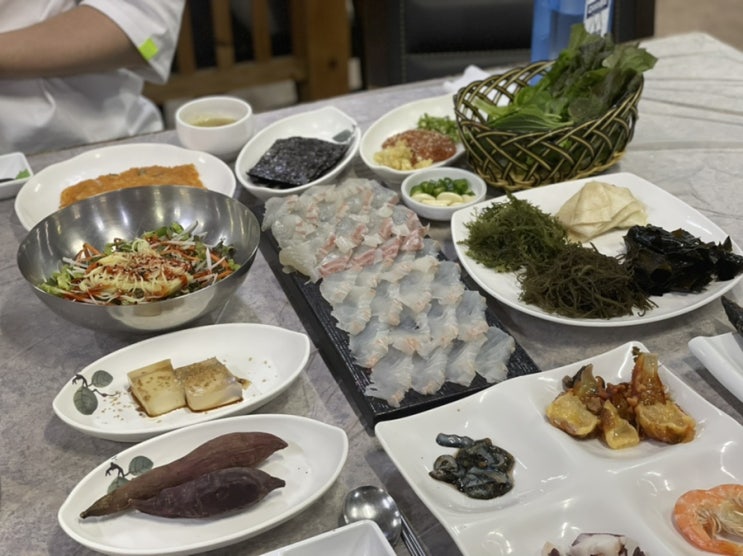  경주 감포 횟집 맛집 : 만선회센터