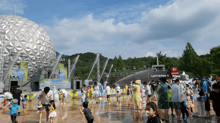 하루 100톤 물폭탄이 쏟아지는 서울대공원 워터워즈에서 여름 휴가 즐기자!_