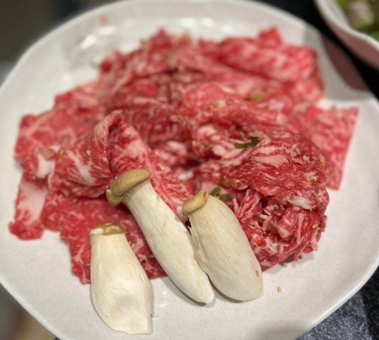 거제도 정글돔 맛집: 모임하기 좋은 룸식당 '두리원' 거제도 정글돔 맛집: 모임하기 좋은 룸식당 '두리원'