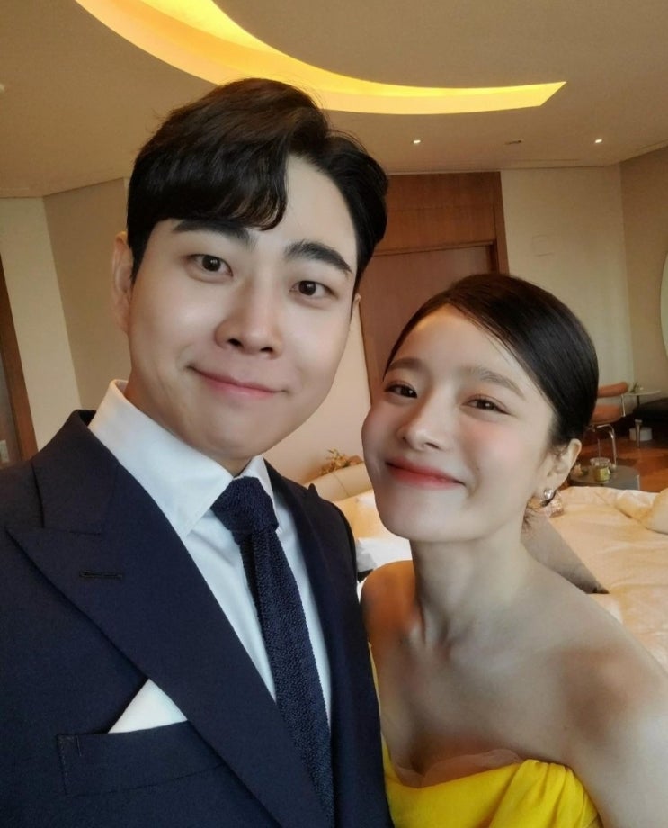 가수 벤 임신 3개월 결혼 2년만에 찾아온 축복 남편 <b>이욱</b> 나이... 