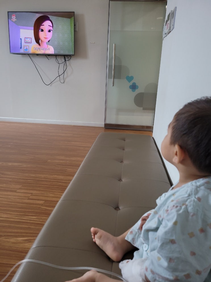 14개월 아기 폐렴으로 풍무동 히즈메디 소아과 1인실 입원하다