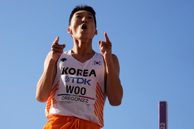 높이뛰기 우상혁, 한국 육상 최초로 세계선수권 은메달 높이뛰기 우상혁, 한국 육상 최초로 세계선수권 은메달