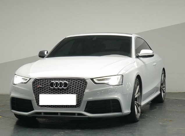  아우디 RS5 중고 속도감 장난아냐