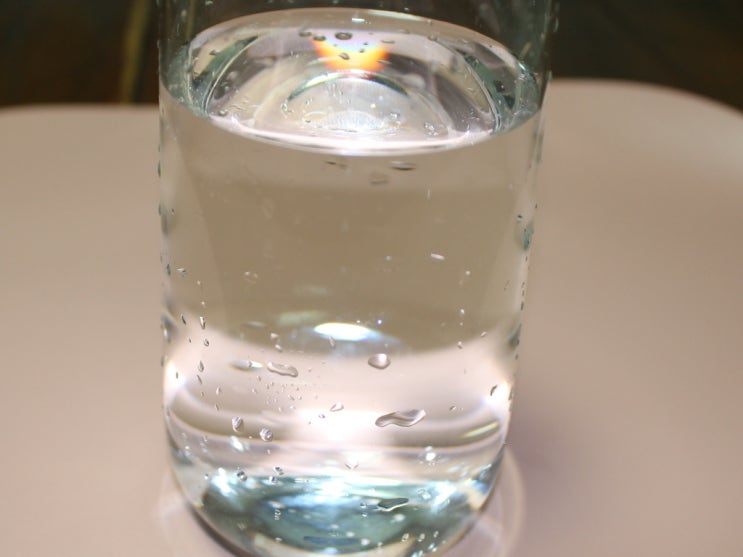  자기 전에 물 한잔 마셔도 될까요?
