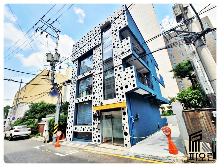  신사역 앞 가성비 미니사옥 - 월1600만, 주차 4대, 지하1층~3층, 옥탑사무실, 올리모델링완료.