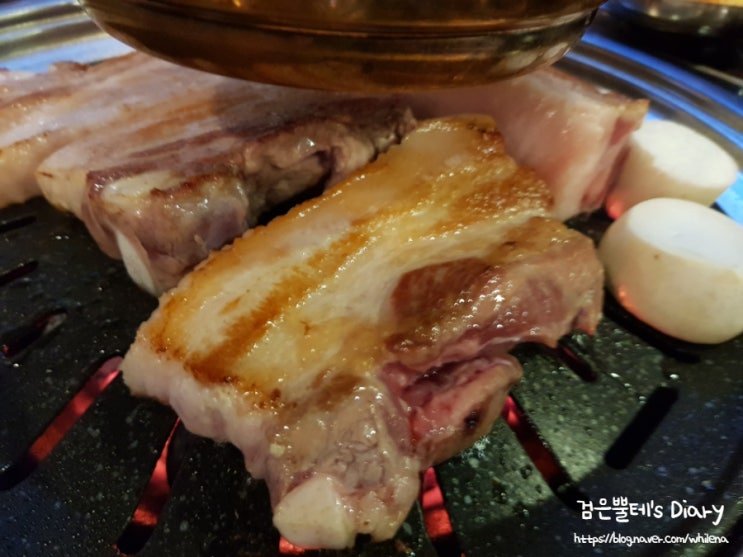  [삼성/선릉] 두툼한 삼겹살과 목살, 부드러운 항정살을 구워주는 '육성급' - 숙성통모듬한판, 숙성눈꽃통항정살(주류 메뉴, 영업시간, 주차, 웨이팅)