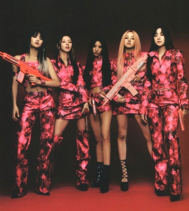 4탄 ¤ (G)-IDLE<(여자)아이들> : <b>미연</b>, 민니, <b>소연</b>, 우기, <b>슈화</b>