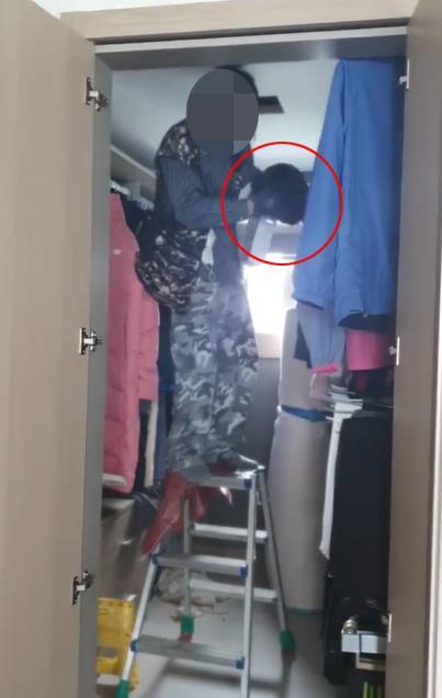 화성 신축 아파트 내 드레스룸 악취 원인 천장 속 인분 화성 신축 아파트 내 드레스룸 악취 원인 천장 속 인분