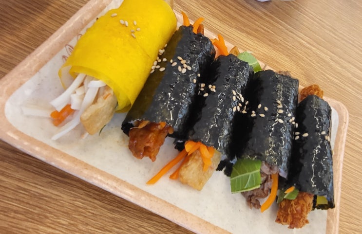  김포 한강신도시 호수공원 근처 구래역 분식