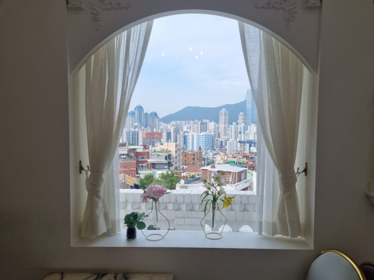  [부산 범일동] 작은 영화관과 찜질이 가능한 이색적인 카페, 카페 편안
