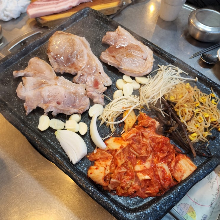  [고색역 고깃집] 수원 고색동 맛집 추천 '돈천년' 고색점 삼겹살 볶음밥 맛집