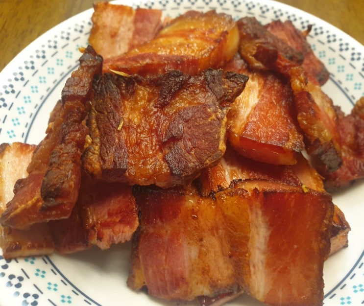  [블챌] 7/21 (목) 키작은 일기(검은고양이)(친해짐)(고기)(바삭)(떡볶이)(존맛탱)