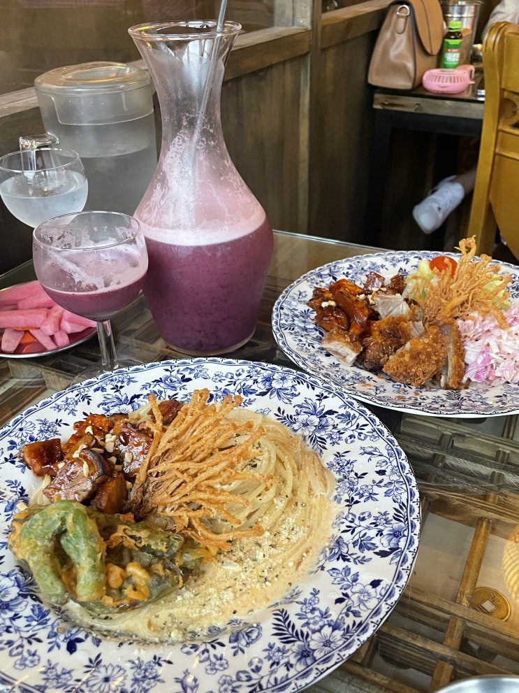  <익선동> 한옥 루프탑 맛집 빠삭족발 먹고 왔어요