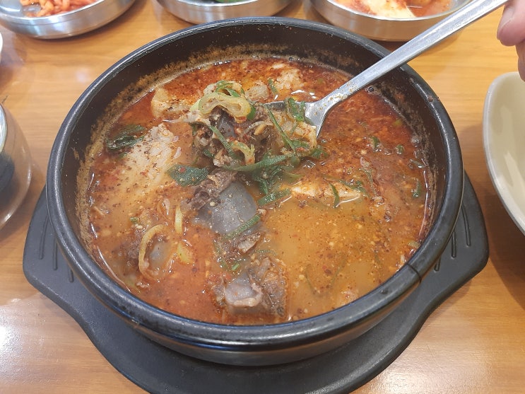  [호치민/1군] 한국보다 맛있는 순대국밥 맛집 "진순대" - 살코기가 듬뿍 들어간 순대국밥