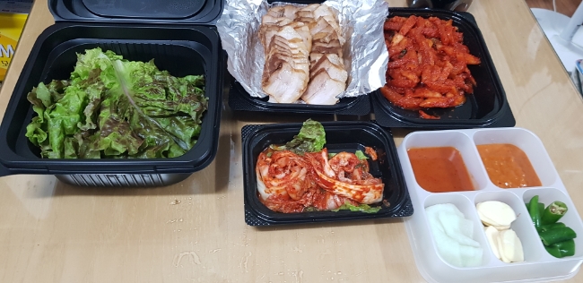 안양 배달 보쌈 맛집 구구족 내돈내산 식사후기