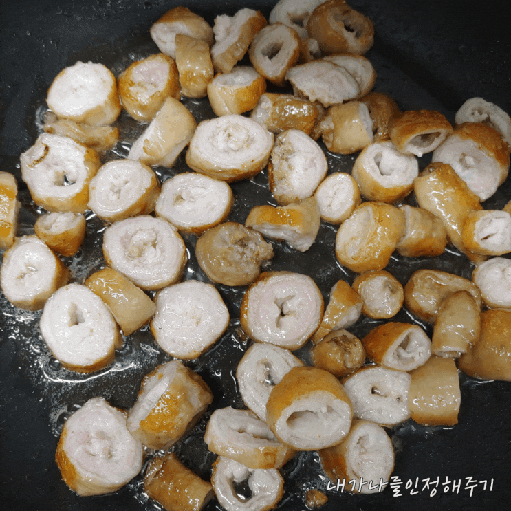  와룡 초벌 막창구이 와플과자 토피넥  여름휴가 커피 길냥이.. 오늘도 일상 기록입니다
